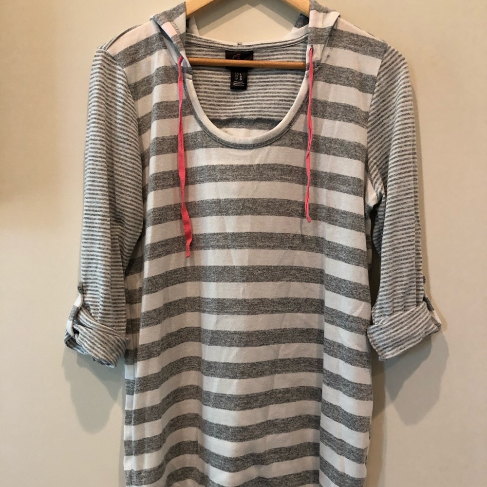 3/4 sleeve maternity Shirt